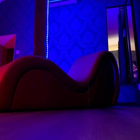 Love Room Avec Jacuzzi Prive Bonnetable Exterior photo